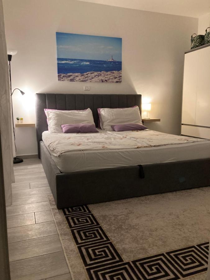 Apartments Bonvenon2Center พูลา ภายนอก รูปภาพ