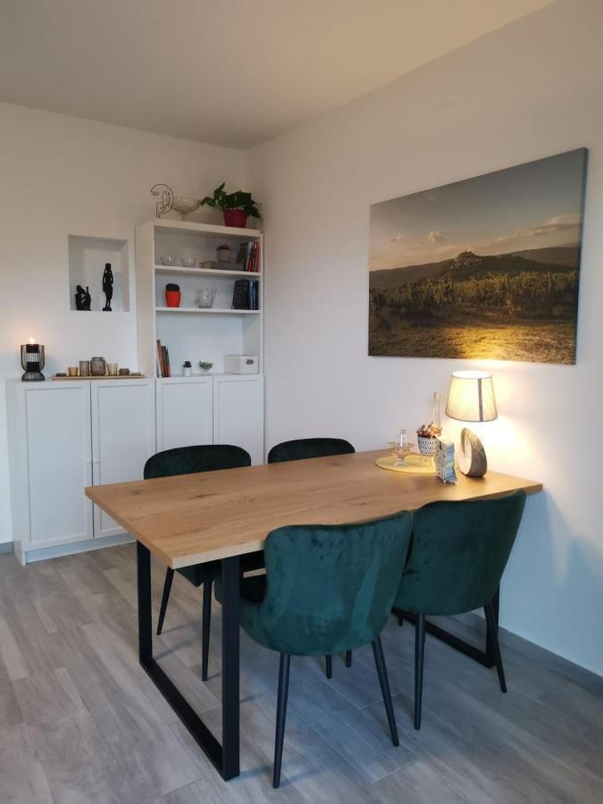 Apartments Bonvenon2Center พูลา ภายนอก รูปภาพ